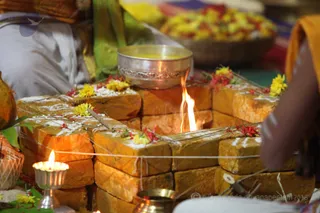 http://nithyananda.org/sites/default/files/photo-gallery/2016-2feb-19th-nithyananda-diary_IMG_4477_bengaluru-aadheenam-IA-day16-meenakshi-thirukalyanam.JPG