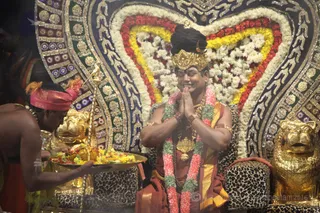 http://nithyananda.org/sites/default/files/photo-gallery/2016-2feb-19th-nithyananda-diary_IMG_4586_bengaluru-aadheenam-IA-day16-meenakshi-thirukalyanam-swamiji.JPG