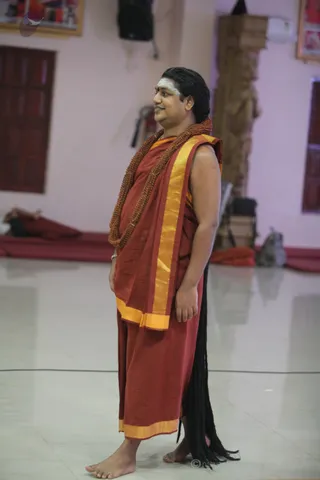 http://nithyananda.org/sites/default/files/photo-gallery/2016-2feb-19th-nithyananda-diary_IMG_4803_bengaluru-aadheenam-IA-day16-IA_session-swamiji.JPG