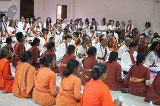 http://nithyananda.org/sites/default/files/photo-gallery/2016-2feb-23rd-nithyananda-diary_IMG_5906_bengaluru-aadheenam-IA-day20-maheshwara-puja-sannyasis.JPG