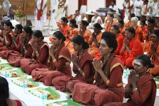 http://nithyananda.org/sites/default/files/photo-gallery/2016-2feb-23rd-nithyananda-diary_IMG_5927_bengaluru-aadheenam-IA-day20-maheshwara-puja-sannyasis.JPG