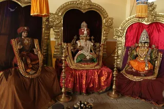 http://nithyananda.org/sites/default/files/photo-gallery/2016-2feb-24th-nithyananda-diary_IMG_6728_bengaluru-aadheenam-IA-day21-sacredarts-participants.JPG