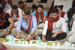 http://nithyananda.org/sites/default/files/photo-gallery/2016-2feb-24th-nithyananda-diary_IMG_7090_bengaluru-aadheenam-IA-day21-21naivedyams-lunch.JPG