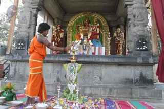 http://nithyananda.org/sites/default/files/photo-gallery/2016-2feb-24th-nithyananda-diary_IMG_7134_bengaluru-aadheenam-IA-day21-nithyanandeshwara-temple-villakupuja-gurukul.JPG