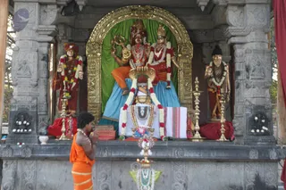 http://nithyananda.org/sites/default/files/photo-gallery/2016-2feb-24th-nithyananda-diary_IMG_7148_bengaluru-aadheenam-IA-day21-nithyanandeshwara-temple-villakupuja-gurukul.JPG