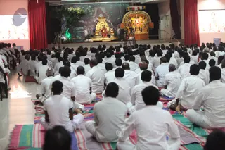 http://nithyananda.org/sites/default/files/photo-gallery/2016-2feb-27th-nithyananda-diary_IMG_7553_bengaluru-aadheenam-shiva-deeksha-program-swamiji.JPG