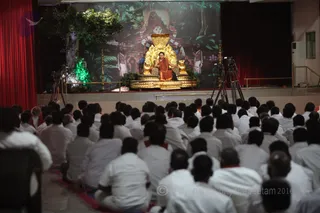 http://nithyananda.org/sites/default/files/photo-gallery/2016-2feb-28th-nithyananda-diary_IMG_7741_bengaluru-aadheenam-enrelationships-tamil-swamiji.JPG