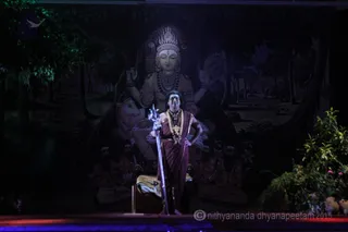 His Holiness Paramahamsa Nithyananda gives these blessed Inner Awakening participants the unforgettable glimpse of the Divine!