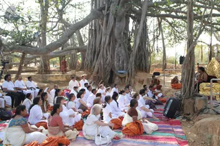 http://nithyananda.org/sites/default/files/photo-gallery/2016-2feb-5th-nithyananda-diary_IMG_0097_bengaluru-aadheenam-IA-day2-banyantree-session-swamiji.JPG