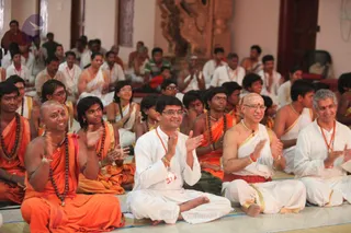 http://nithyananda.org/sites/default/files/photo-gallery/2016-3mar-13th-nithyananda-diary_IMG_3927_bengaluru-aadheenam-lsp-session-10-crowd-participants.JPG