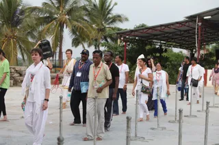 http://nithyananda.org/sites/default/files/photo-gallery/2016-3mar-14th-nithyananda-diary_IMG_4149_bengaluru-aadheenam-inner-awakening-ashram-tour-participants.JPG