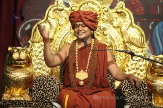 http://nithyananda.org/sites/default/files/photo-gallery/2016-3mar-20th-nithyananda-diary_IMG_4730_bengaluru-aadheenam-lsp-session11-swamiji.JPG