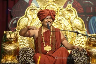 http://nithyananda.org/sites/default/files/photo-gallery/2016-3mar-20th-nithyananda-diary_IMG_4759_bengaluru-aadheenam-lsp-session11-swamiji.JPG