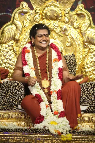 http://nithyananda.org/sites/default/files/photo-gallery/2016-3mar-20th-nithyananda-diary_IMG_4897_bengaluru-aadheenam-lsp-session11-swamiji.JPG