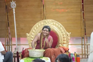 http://nithyananda.org/sites/default/files/photo-gallery/2016-3mar-30th-nithyananda-diary_IMG_6548_bengaluru-aadheenam-IA-day16-maheshwara-puja-swamiji.jpg