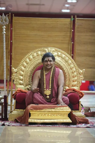 http://nithyananda.org/sites/default/files/photo-gallery/2016-3mar-30th-nithyananda-diary_IMG_6768_bengaluru-aadheenam-IA-day16-maheshwara-puja-swamiji.jpg