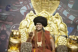 http://nithyananda.org/sites/default/files/photo-gallery/2016-3mar-3rd-nithyananda-diary_IMG_8977_bengaluru-aadheenam-vishesha-deeksha-swamiji.jpg
