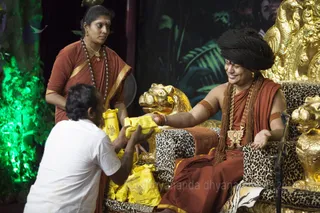 http://nithyananda.org/sites/default/files/photo-gallery/2016-3mar-3rd-nithyananda-diary_IMG_8987_bengaluru-aadheenam-vishesha-deeksha-swamiji.jpg