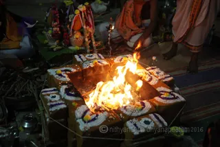 http://nithyananda.org/sites/default/files/photo-gallery/2016-3mar-6th-nithyananda-diary_IMG_0029_bengaluru-aadheenam-vishehsa-deeksha-initiation--homa.jpg