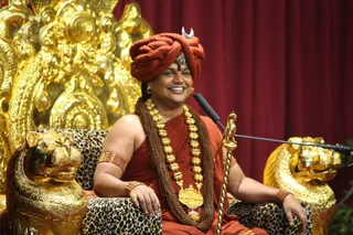 http://nithyananda.org/sites/default/files/photo-gallery/2016-4apr-10th-nithyananda-diary_IMG_8256_bengaluru-aadheenam-lsp-session13-swamiji.jpg