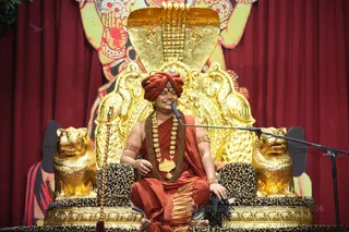 http://nithyananda.org/sites/default/files/photo-gallery/2016-4apr-10th-nithyananda-diary_IMG_8295_bengaluru-aadheenam-lsp-session13-swamiji.jpg