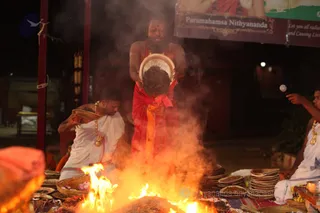http://nithyananda.org/sites/default/files/photo-gallery/2016-4apr-1st-nithyananda-diary_IMG_7128-bengaluru-aadheenam-IA-day18-sri-vidya-homa.jpg