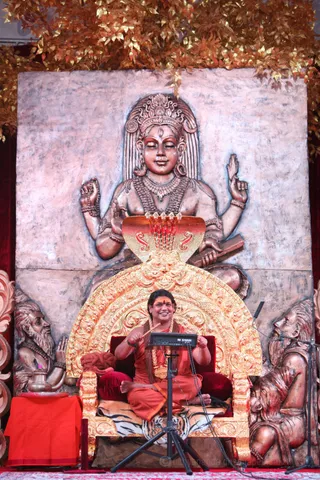 http://nithyananda.org/sites/default/files/photo-gallery/2016-4apr-23rd-nithyananda-diary_IMG_2499_ujjain-aadheenam-shivoham-process-swamiji.jpg