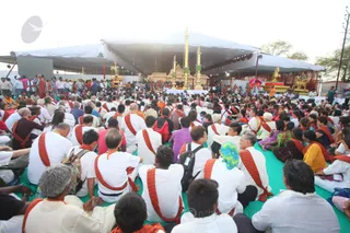 Thousands gathered, including all the Shuddhadvaita delegates and IA grads
