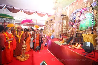 http://nithyananda.org/sites/default/files/photo-gallery/2016-4apr-23rd-nithyananda-diary_IMG_2825_ujjain-aadheenam-kumbh-mela-temple-camp-inauguration-swamiji.jpg