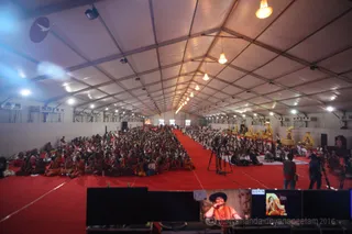 http://nithyananda.org/sites/default/files/photo-gallery/2016-4apr-23rd-nithyananda-diary_IMG_3078_ujjain-aadheenam-kumbh-mela-camp-inauguration-press-swamiji.jpg