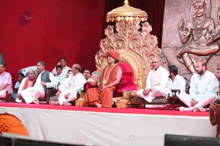 http://nithyananda.org/sites/default/files/photo-gallery/2016-4apr-23rd-nithyananda-diary_IMG_3124_ujjain-aadheenam-kumbh-mela-camp-inauguration-press-swamiji.jpg