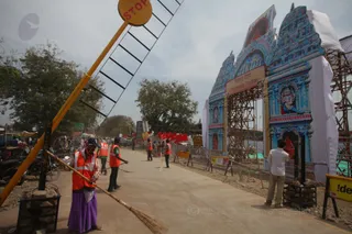 http://nithyananda.org/sites/default/files/photo-gallery/2016-4apr-27th-nithyananda-diary_IMG_4638_ujjain-aadheenam-kumbh-around-camp.jpg