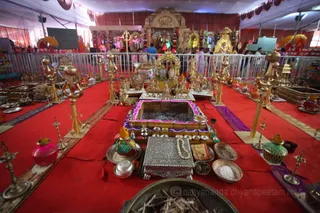 http://nithyananda.org/sites/default/files/photo-gallery/2016-4apr-27th-nithyananda-diary_IMG_4687_ujjain-aadheenam-kumbh-around-camp.jpg