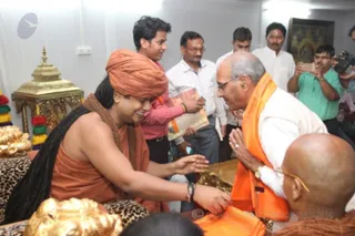 http://nithyananda.org/sites/default/files/photo-gallery/2016-4apr-27th-nithyananda-diary_IMG_4770_ujjain-aadheenam-kumbh-mela-vip-visit-vips-swamiji.jpg