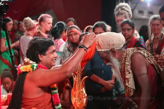 http://nithyananda.org/sites/default/files/photo-gallery/2016-4apr-27th-nithyananda-diary_IMG_4901_ujjain-aadheenam-kumbh-kalpataru-darshan-swamiji.jpg