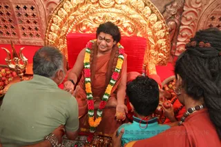 http://nithyananda.org/sites/default/files/photo-gallery/2016-4apr-27th-nithyananda-diary_IMG_4923_ujjain-aadheenam-kumbh-kalpataru-darshan-swamiji.jpg