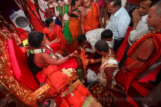 http://nithyananda.org/sites/default/files/photo-gallery/2016-4apr-28th-nithyananda-diary_IMG_5127_ujjain-aadheenam-kumbh-mela-kalpataru-darshan-swamiji.jpg