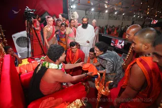 http://nithyananda.org/sites/default/files/photo-gallery/2016-4apr-28th-nithyananda-diary_IMG_5144_ujjain-aadheenam-kumbh-mela-kalpataru-darshan-swamiji.jpg