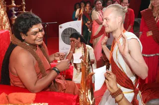 http://nithyananda.org/sites/default/files/photo-gallery/2016-4apr-28th-nithyananda-diary_IMG_5260_ujjain-aadheenam-kumbh-mela-energy-darshan-swamiji.jpg