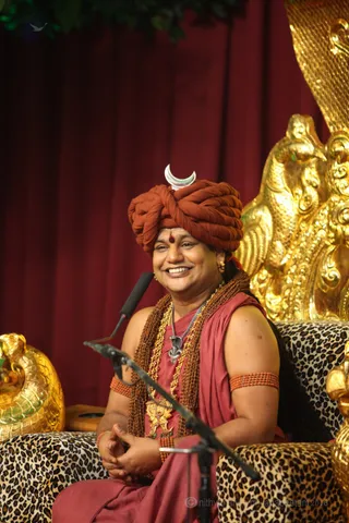 http://nithyananda.org/sites/default/files/photo-gallery/2016-4apr-3rd-nithyananda-diary_IMG_7486_bengaluru-aadheenam-IA-day20-conscious-shift-webinar-swamiji.jpg