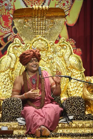 http://nithyananda.org/sites/default/files/photo-gallery/2016-4apr-3rd-nithyananda-diary_IMG_7539_bengaluru-aadheenam-IA-day20-conscious-shift-webinar-swamiji.jpg