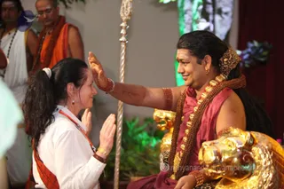 http://nithyananda.org/sites/default/files/photo-gallery/2016-4apr-4th-nithyananda-diary_IMG_7906_bengaluru-aadheenam-IA-day21-energy-darshan-swamiji.jpg