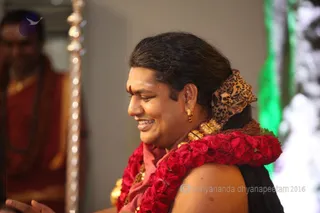 http://nithyananda.org/sites/default/files/photo-gallery/2016-4apr-4th-nithyananda-diary_IMG_8003_bengaluru-aadheenam-IA-day21-energy-darshan-swamiji.jpg
