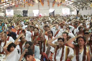 http://nithyananda.org/sites/default/files/photo-gallery/2016-5may-11th-nithyananda-diary_IMG_2854_ujjain-aadheenam-kumbh-mela-darshan-participants.jpg