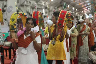 http://nithyananda.org/sites/default/files/photo-gallery/2016-5may-11th-nithyananda-diary_IMG_3116_ujjain-aadheenam-kumbh-mela-darshan-participants.jpg