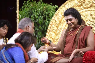 http://nithyananda.org/sites/default/files/photo-gallery/2016-5may-11th-nithyananda-diary_IMG_3465_ujjain-aadheenam-kumbh-mela-darshan-swamiji.jpg
