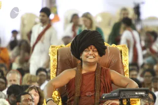 http://nithyananda.org/sites/default/files/photo-gallery/2016-5may-13th-nithyananda-diary_IMG_3500_ujjain-aadheenam-kumbh-mela-mandala-process-swamiji.jpg
