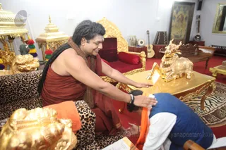http://nithyananda.org/sites/default/files/photo-gallery/2016-5may-13th-nithyananda-diary_IMG_4599_ujjain-aadheenam-kumbh-mela-vip-visit-swamiji.jpg