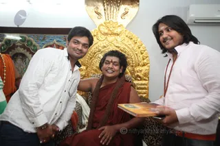 http://nithyananda.org/sites/default/files/photo-gallery/2016-5may-13th-nithyananda-diary_IMG_4690_ujjain-aadheenam-kumbh-mela-vip-visit-swamiji.jpg