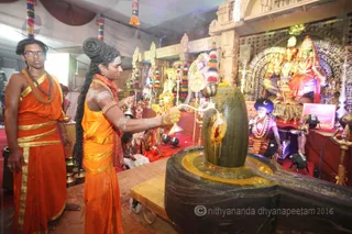 http://nithyananda.org/sites/default/files/photo-gallery/2016-5may-15th-nithyananda-diary_IMG_6226_ujjain-aadheenam-kumbh-mela-camp-temple-aarti-lingam.jpg